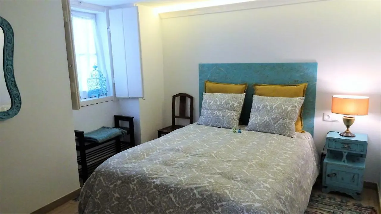 Ferienwohnung Casinhas Da Ajuda Nº25 Lissabon